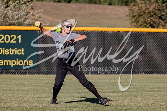 2022.09.26 FHS Softball Vs. N. Callaway0885