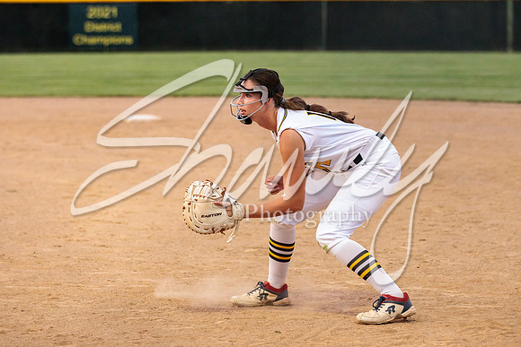 2022.09.01 FHS Softball Vs. Marshall2626