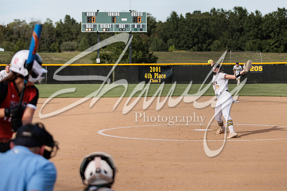 2022.09.01 FHS Softball Vs. Marshall1739