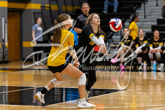 2025.08.28 FHS Volleyball Vs. Mexico-33