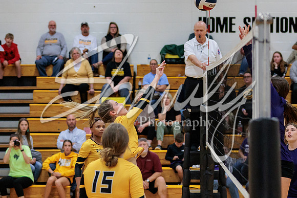2022.10.11 FHS Volleyball Vs. Hallsville0404