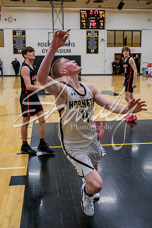 2022.02.08 FHS Basketball Vs. Marshall04606