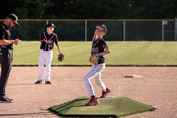 2022.05.16 Pirates Vs. Show2079