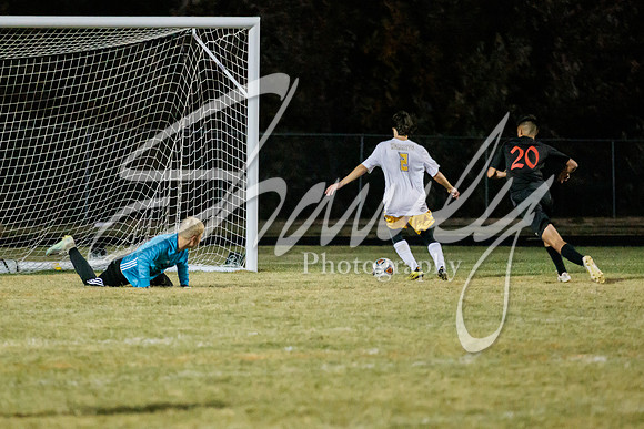 2022.10.13 FHS Soccer @ S. Boone2937