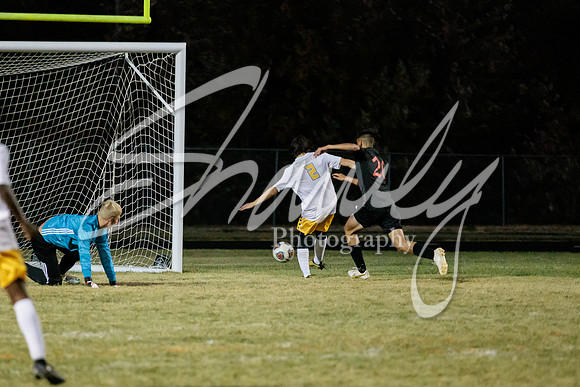 2022.10.13 FHS Soccer @ S. Boone2940