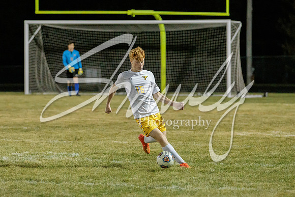 2022.10.13 FHS Soccer @ S. Boone0555