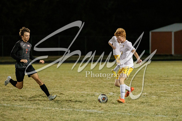 2022.10.13 FHS Soccer @ S. Boone0563