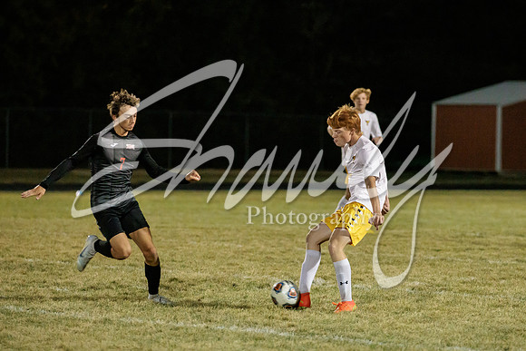 2022.10.13 FHS Soccer @ S. Boone0564