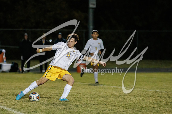 2022.10.13 FHS Soccer @ S. Boone0688