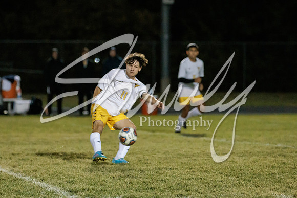 2022.10.13 FHS Soccer @ S. Boone0689