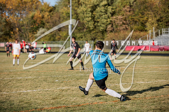 2022.10.13 FHS Soccer @ S. Boone1106
