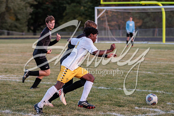 2022.10.13 FHS Soccer @ S. Boone2056