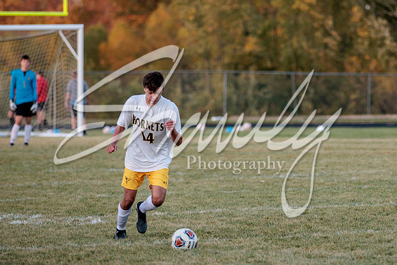 2022.10.13 FHS Soccer @ S. Boone2117
