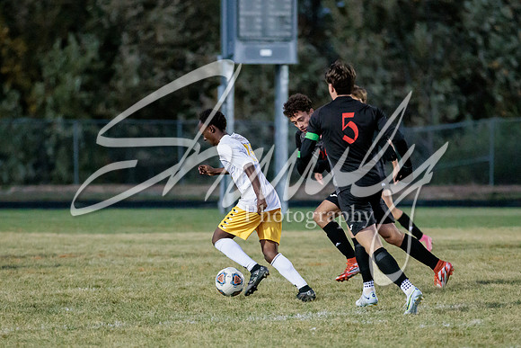 2022.10.13 FHS Soccer @ S. Boone2423