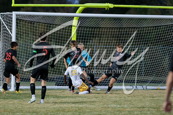 2022.10.13 FHS Soccer @ S. Boone2450