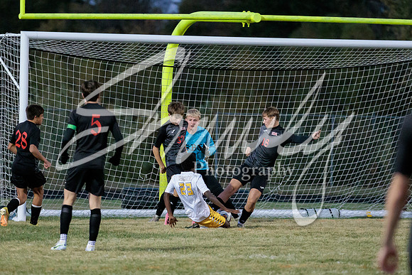 2022.10.13 FHS Soccer @ S. Boone2451