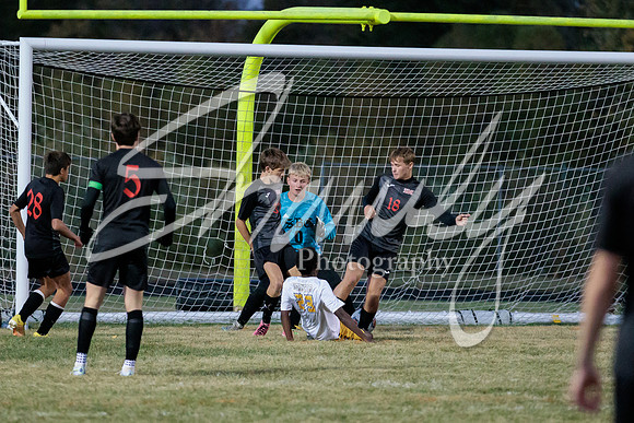 2022.10.13 FHS Soccer @ S. Boone2452