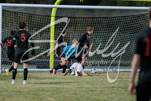 2022.10.13 FHS Soccer @ S. Boone2454