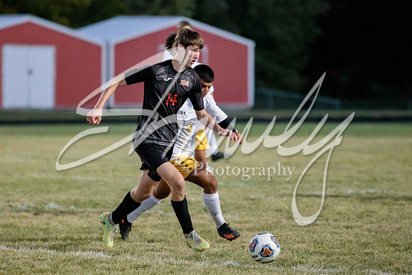 2022.10.13 FHS Soccer @ S. Boone2481