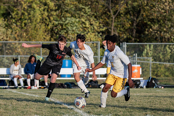 2022.10.13 FHS Soccer @ S. Boone1901