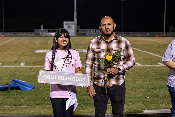 2022.10.21 FHS Football Vs. Winfield00802