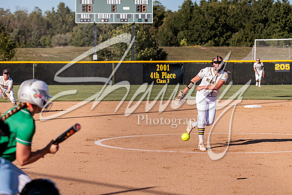 2022.09.12 FHS Softball Vs. Blair Oaks2574