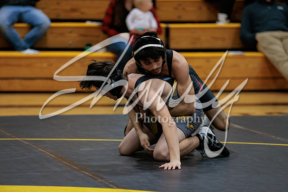 2022.12.05 FHS Wrestling Vs. Jeff City00023
