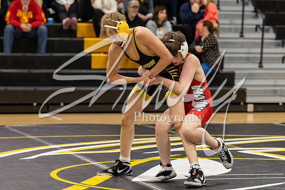 2026.01.21 FHS Wrestling-102