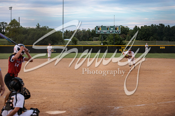 2022.09.01 FHS Softball Vs. Marshall2494