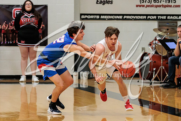 2022.12.16 S. Boone Boys Basketball Vs. California00735