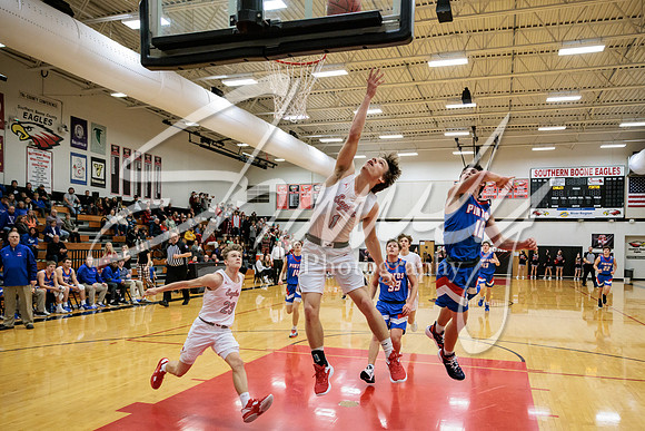 2022.12.16 S. Boone Boys Basketball Vs. California02559