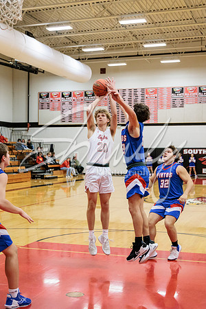 2022.12.16 S. Boone Boys Basketball Vs. California03353