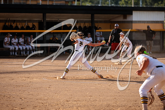 2022.09.01 FHS Softball Vs. Marshall1884