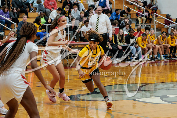 2023.01.03 FHS Basketball @ Mexico00199