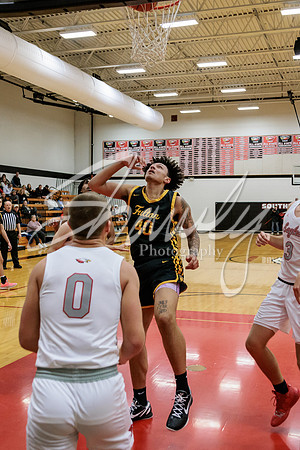 2023.01.04 FHS Basketball @ S. Boone01477