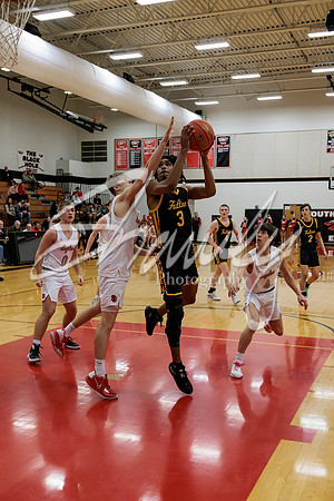 2023.01.04 FHS Basketball @ S. Boone02464