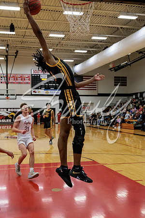 2023.01.04 FHS Basketball @ S. Boone02593