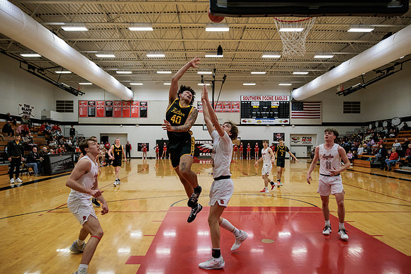 2023.01.04 FHS Basketball @ S. Boone02344