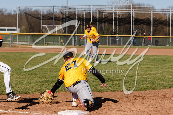 2022.04.14 FHS Baseball Vs. Kirksville0393