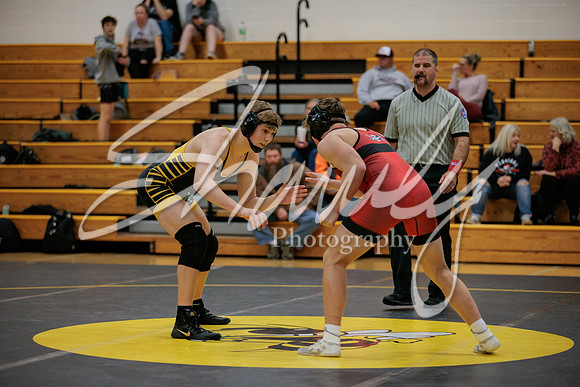 2023.01.05 FHS Wrestling Tri01347