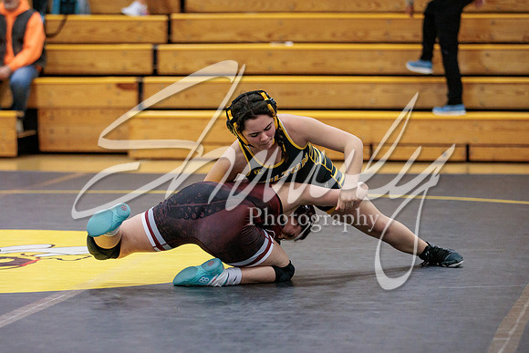 2023.01.05 FHS Wrestling Tri02316