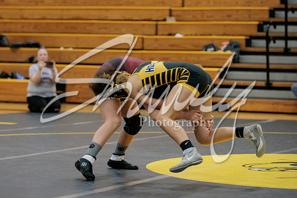 2023.01.05 FHS Wrestling Tri02478