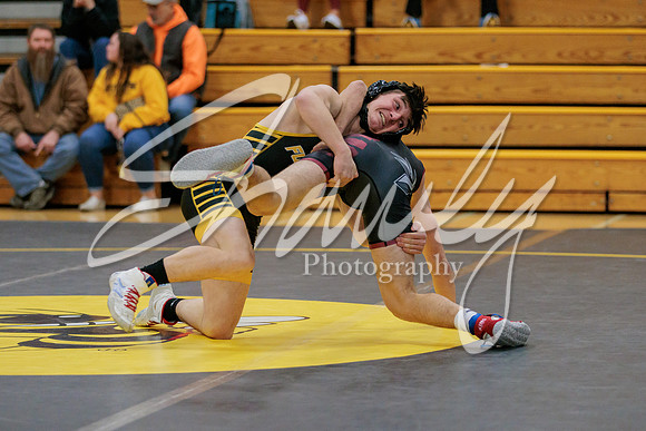 2023.01.05 FHS Wrestling Tri03347