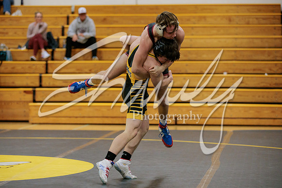 2023.01.05 FHS Wrestling Tri03472