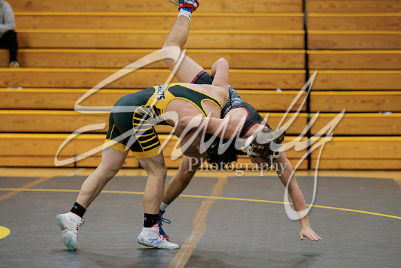 2023.01.05 FHS Wrestling Tri03477