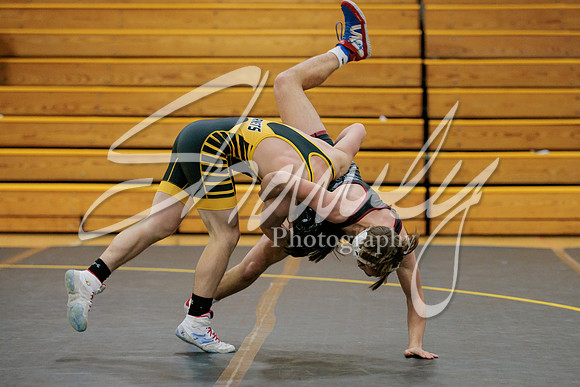 2023.01.05 FHS Wrestling Tri03478