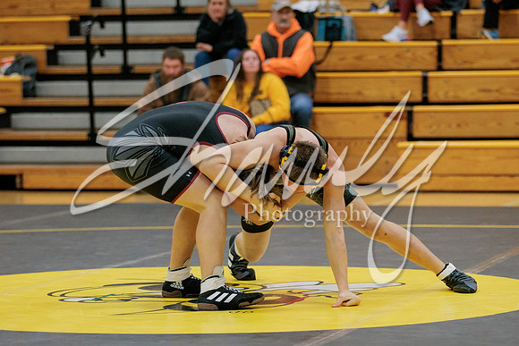 2023.01.05 FHS Wrestling Tri03562
