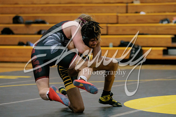 2023.01.05 FHS Wrestling Tri03927