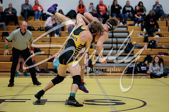 2023.01.19 FHS Wrestling Quadi01660