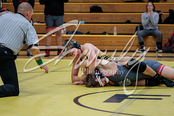 2023.01.19 FHS Wrestling Quadi01852
